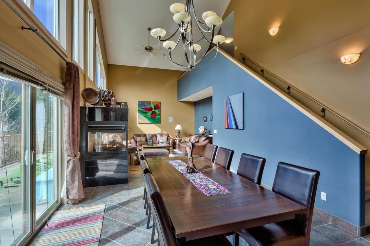 Soleil Chalet By Bear Country Sun Peaks Bagian luar foto