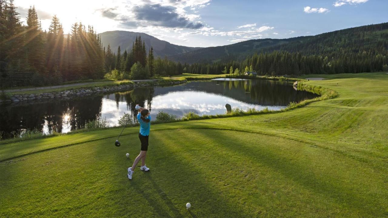 Soleil Chalet By Bear Country Sun Peaks Bagian luar foto
